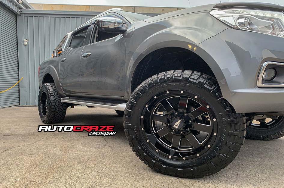 NISSAN NAVARA MO962 GLOSS BLACK